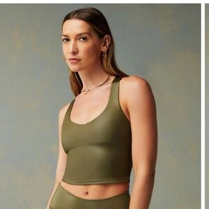 fabletics anywhere shine tank